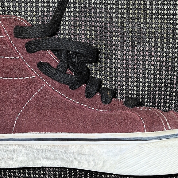 Vans Men’s Sk8-Hi Suede High-Top Sneakers in Burgundy - Picture 7 of 16